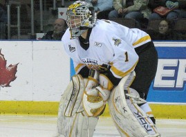 527px-Ondrej_Pavelec_(CapeBreton)